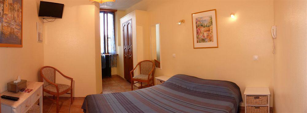 Hotel Du Soleil Єр Номер фото
