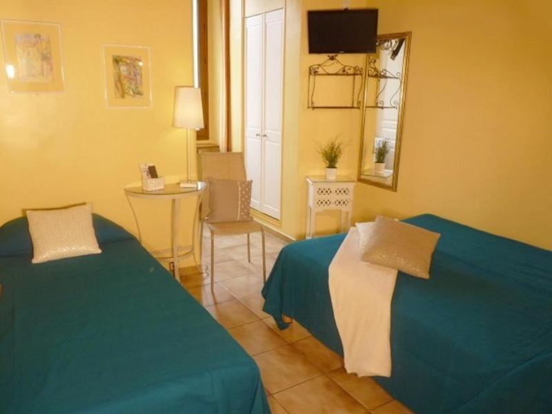 Hotel Du Soleil Єр Екстер'єр фото